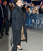Feb-28-Arrives-_to-the-premiere-of-The-Adam-Project-at-NY_-_10.jpg