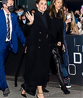 Feb-28-Arrives-_to-the-premiere-of-The-Adam-Project-at-NY_-_16.jpg